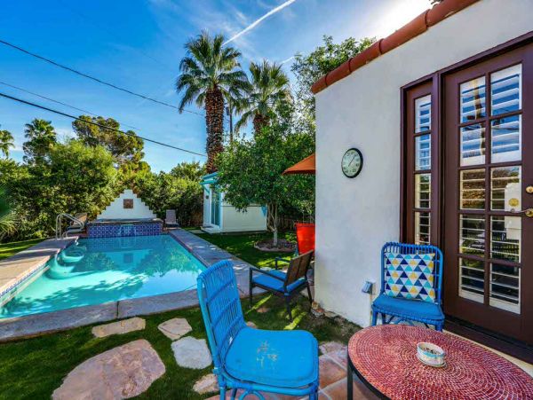 Palm Springs Home 984138