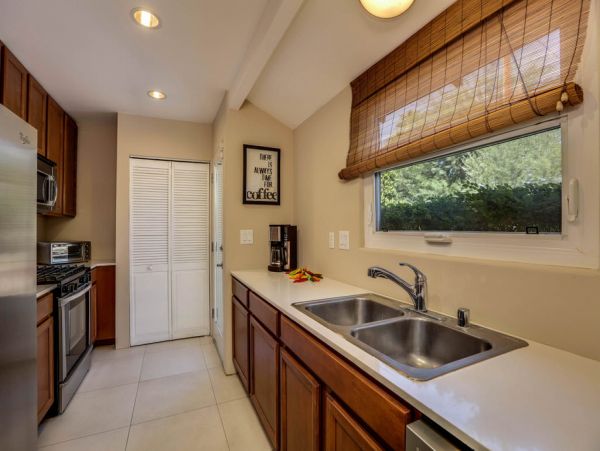 Palm Springs Home 984139