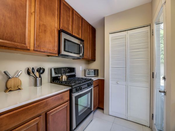 Palm Springs Home 984139
