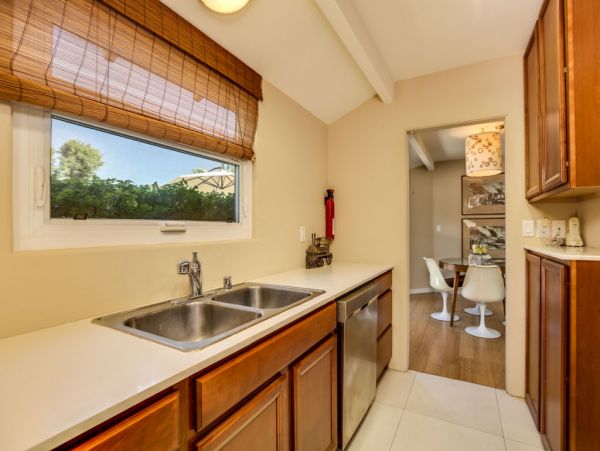 Palm Springs Home 984139