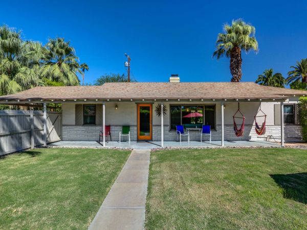 Palm Springs Home 984139
