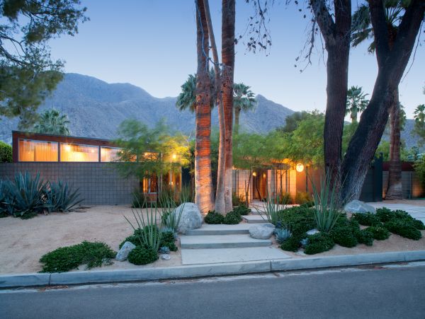 Palm Springs Home 984140
