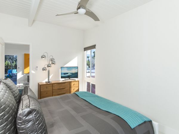 Palm Springs Home 984141