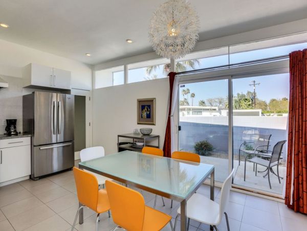 Palm Springs Home 984142