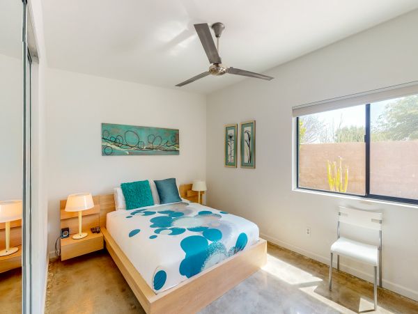 Palm Springs Home 984142
