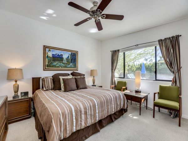 Palm Springs Home 984142