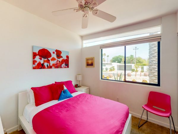 Palm Springs Home 984142