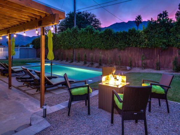 Palm Springs Home 984143