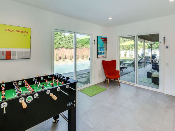 Palm Springs Home 984143