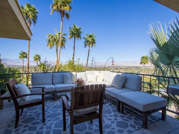 Palm Springs Home 984144