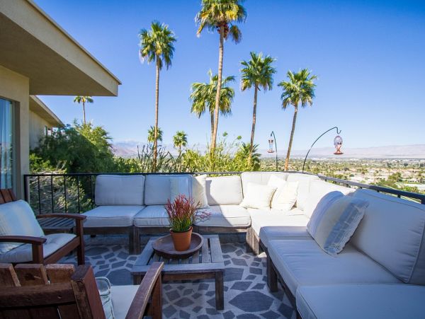 Palm Springs Home 984144