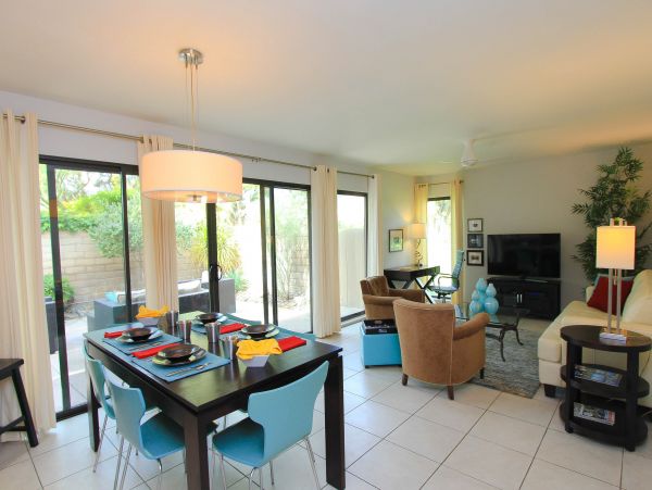 Palm Springs Home 984145
