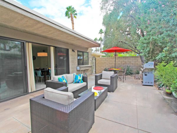 Palm Springs Home 984145