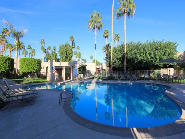 Palm Springs Home 984147