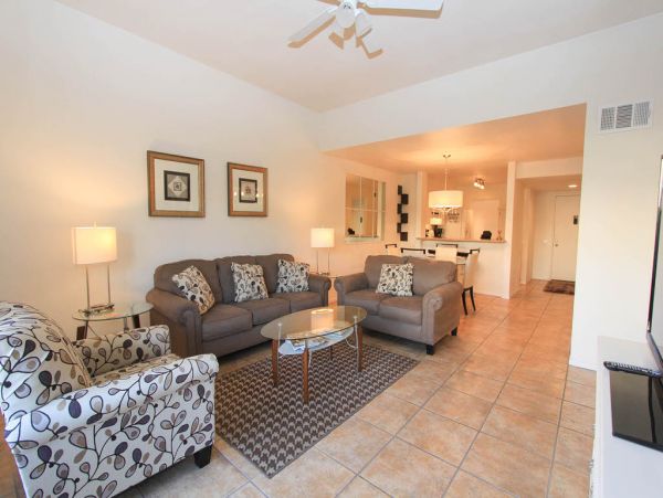 Palm Springs Home 984147