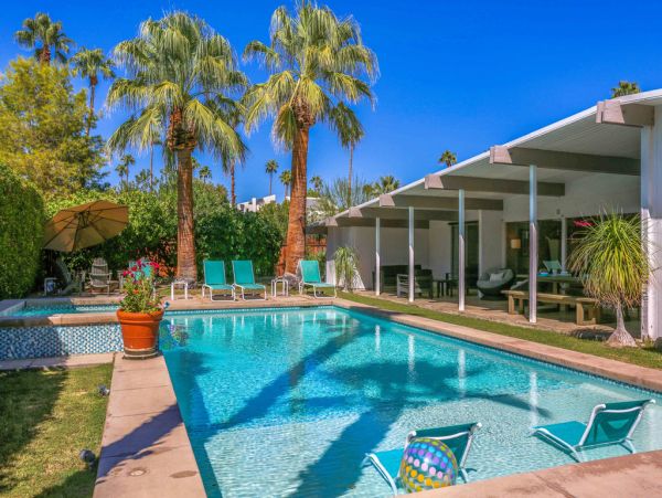 Palm Springs Home 984148