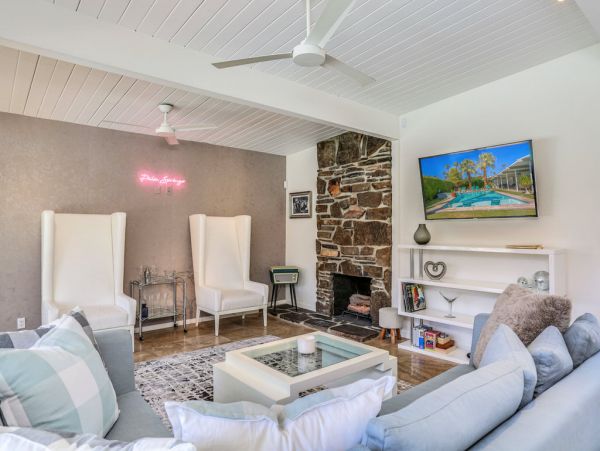 Palm Springs Home 984148