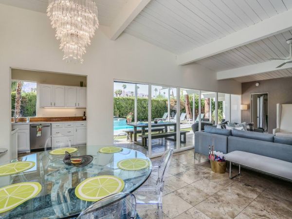 Palm Springs Home 984148