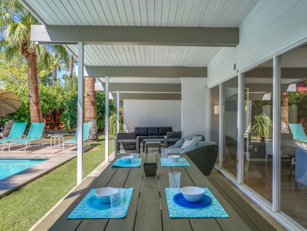 Palm Springs Home 984148