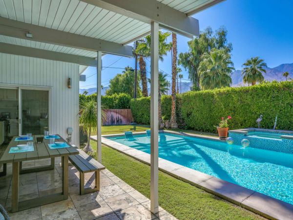 Palm Springs Home 984148