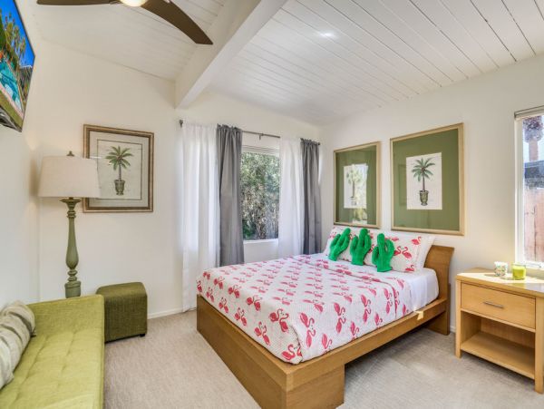 Palm Springs Home 984148