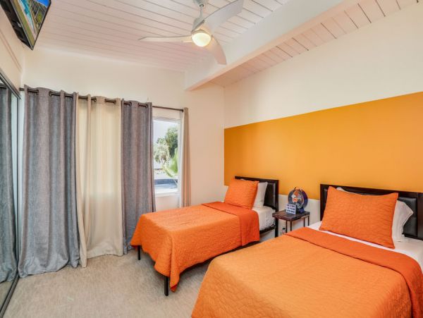 Palm Springs Home 984148