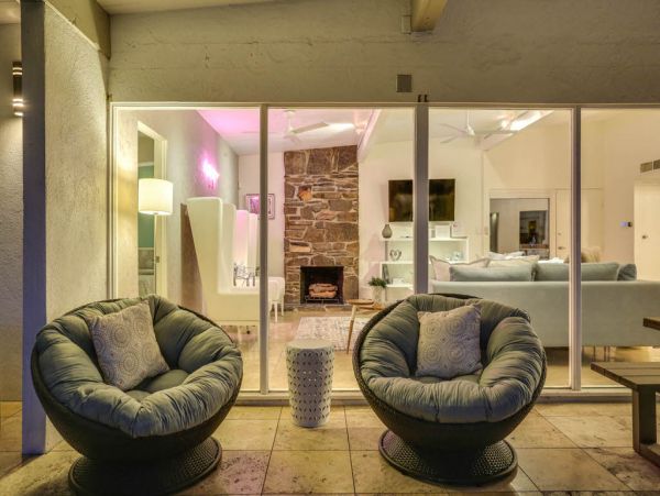 Palm Springs Home 984148