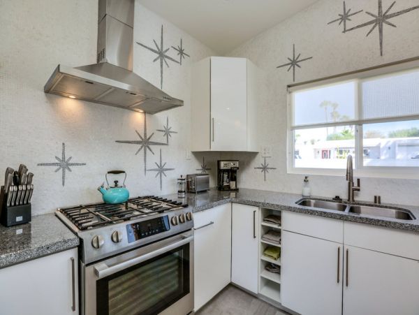 Palm Springs Home 984149