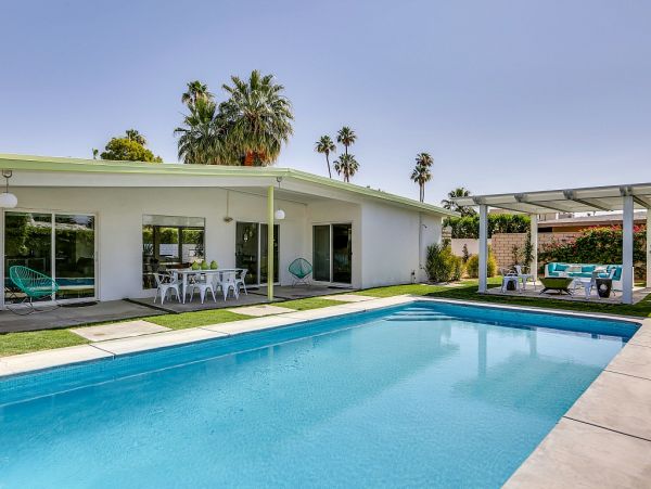 Palm Springs Home 984149