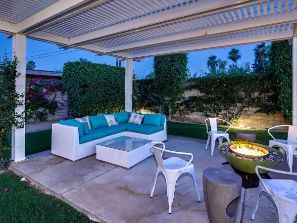 Palm Springs Home 984149