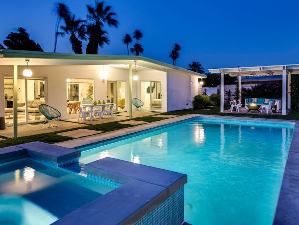 Palm Springs Home 984149