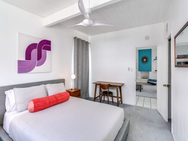 Palm Springs Home 984150