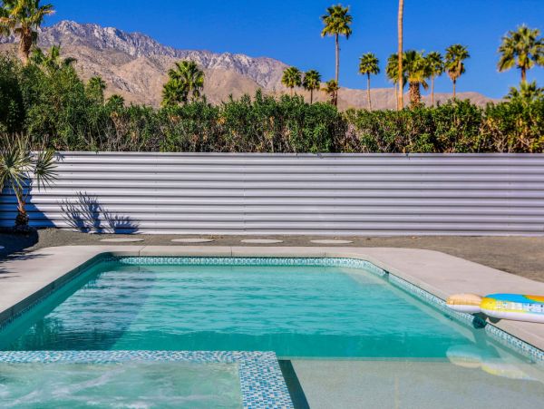 Palm Springs Home 984150