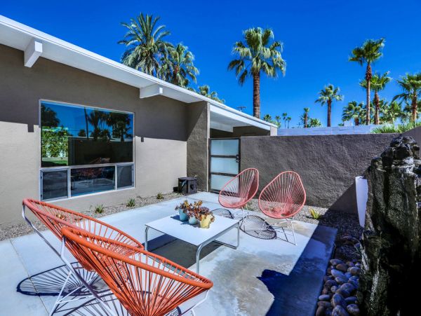 Palm Springs Home 984151
