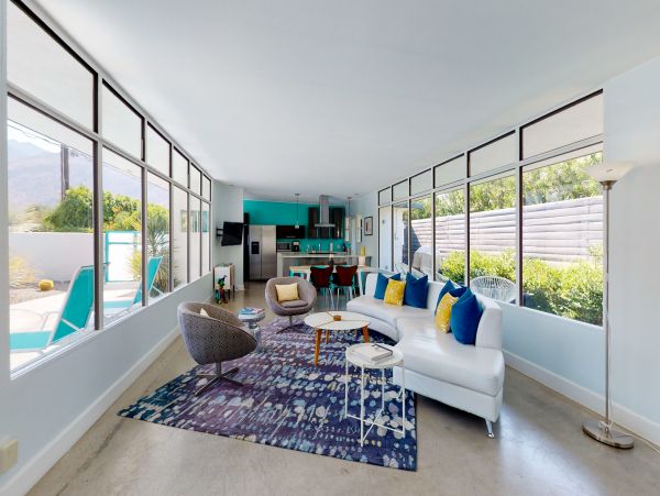 Palm Springs Home 984153