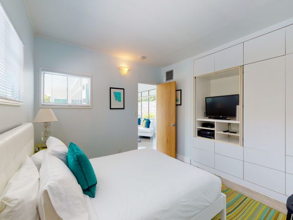 Palm Springs Home 984153
