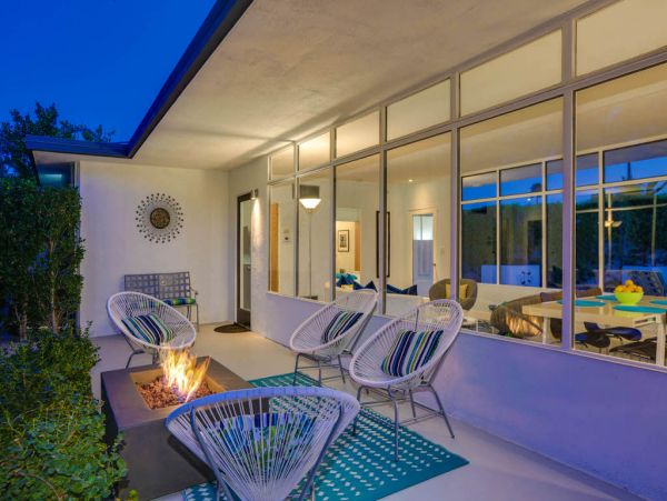 Palm Springs Home 984153