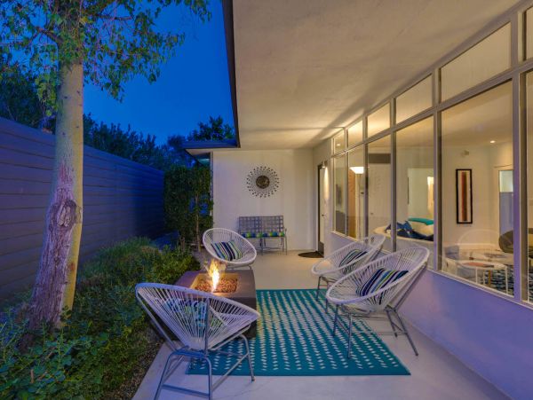 Palm Springs Home 984153