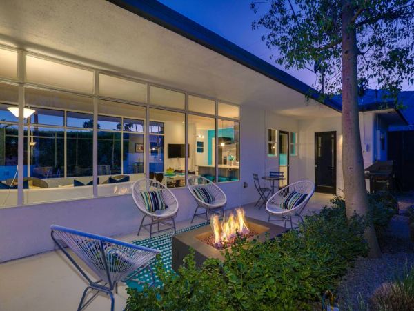 Palm Springs Home 984153