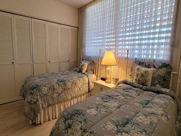 On Beach Longboat Key Vacation Condo Two Bedrooms