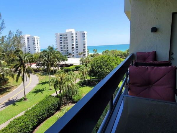 On Beach Longboat Key Vacation Condo Two Bedrooms