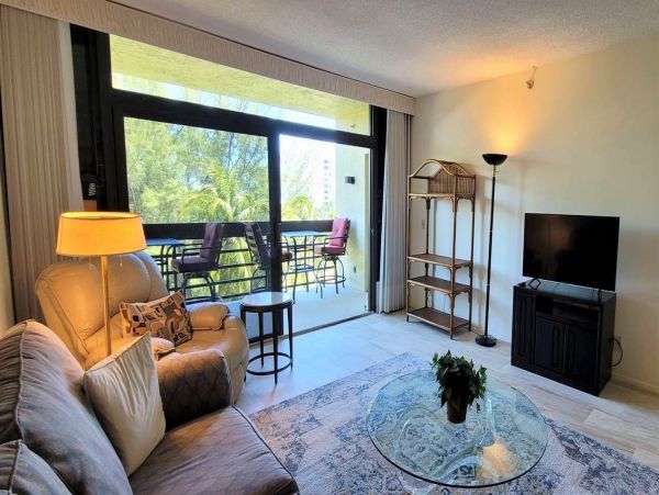 On Beach Longboat Key Vacation Condo Two Bedrooms