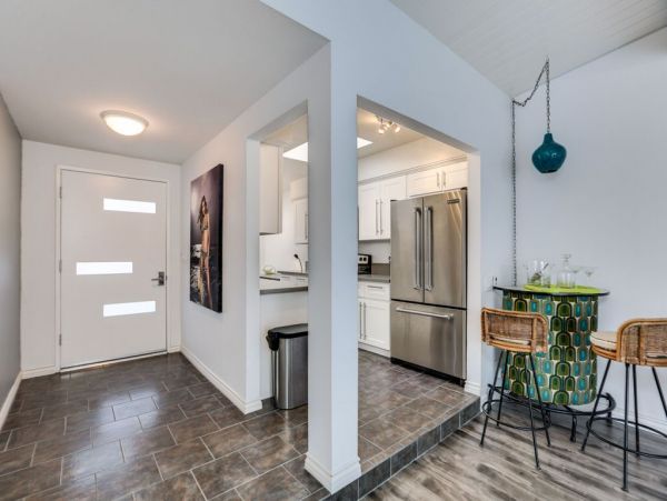 Palm Springs Home 984155