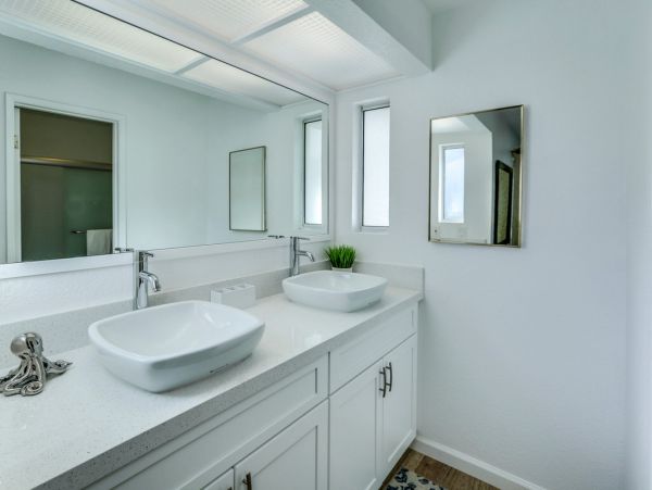 Palm Springs Home 984156