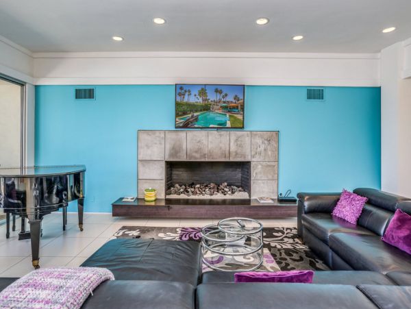 Palm Springs Home 984157