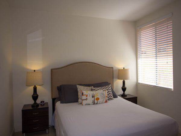Palm Springs Home 984159