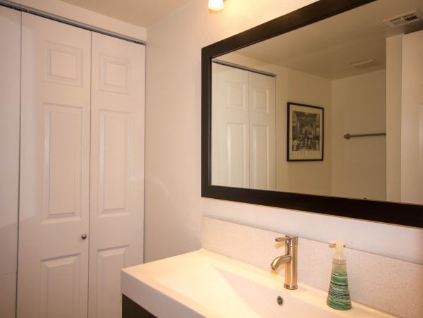 Palm Springs Home 984159