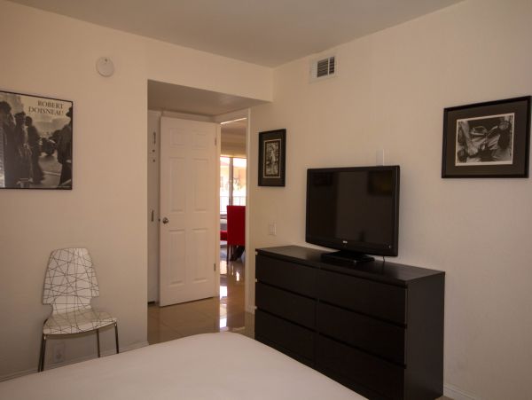 Palm Springs Home 984159