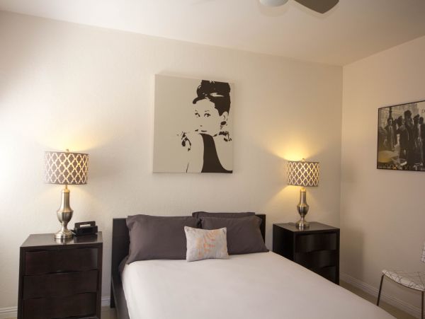 Palm Springs Home 984159