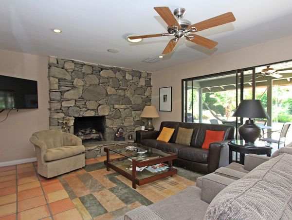 Palm Springs Home 984160